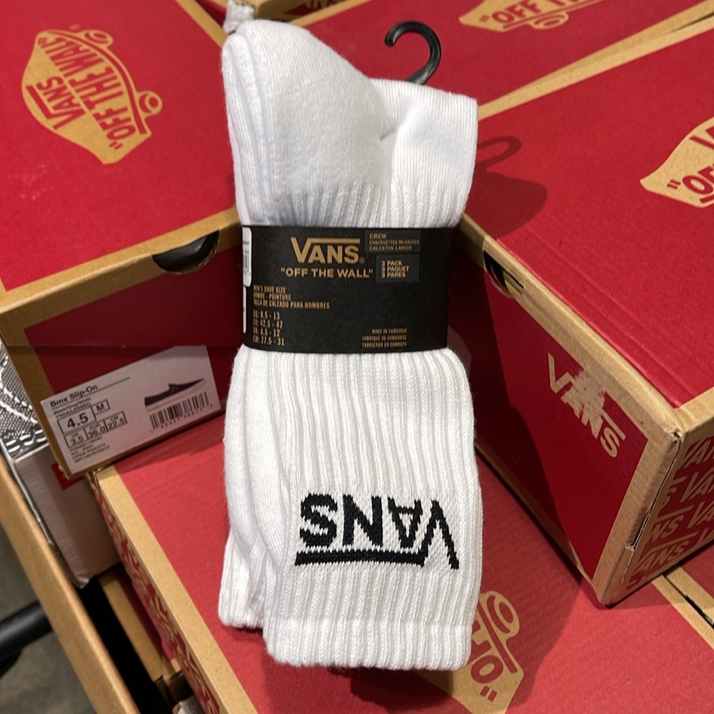 Vans Socks 3 pairs set CREW VANS.
"OFF THE WALL" White/White
NWT - Picture 13 of 16